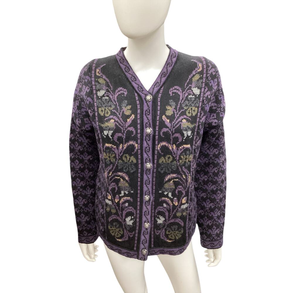 Cherry Lewis Cardigan Women’s Size M 100% Wool V-Neck Short Flower Motif Purple